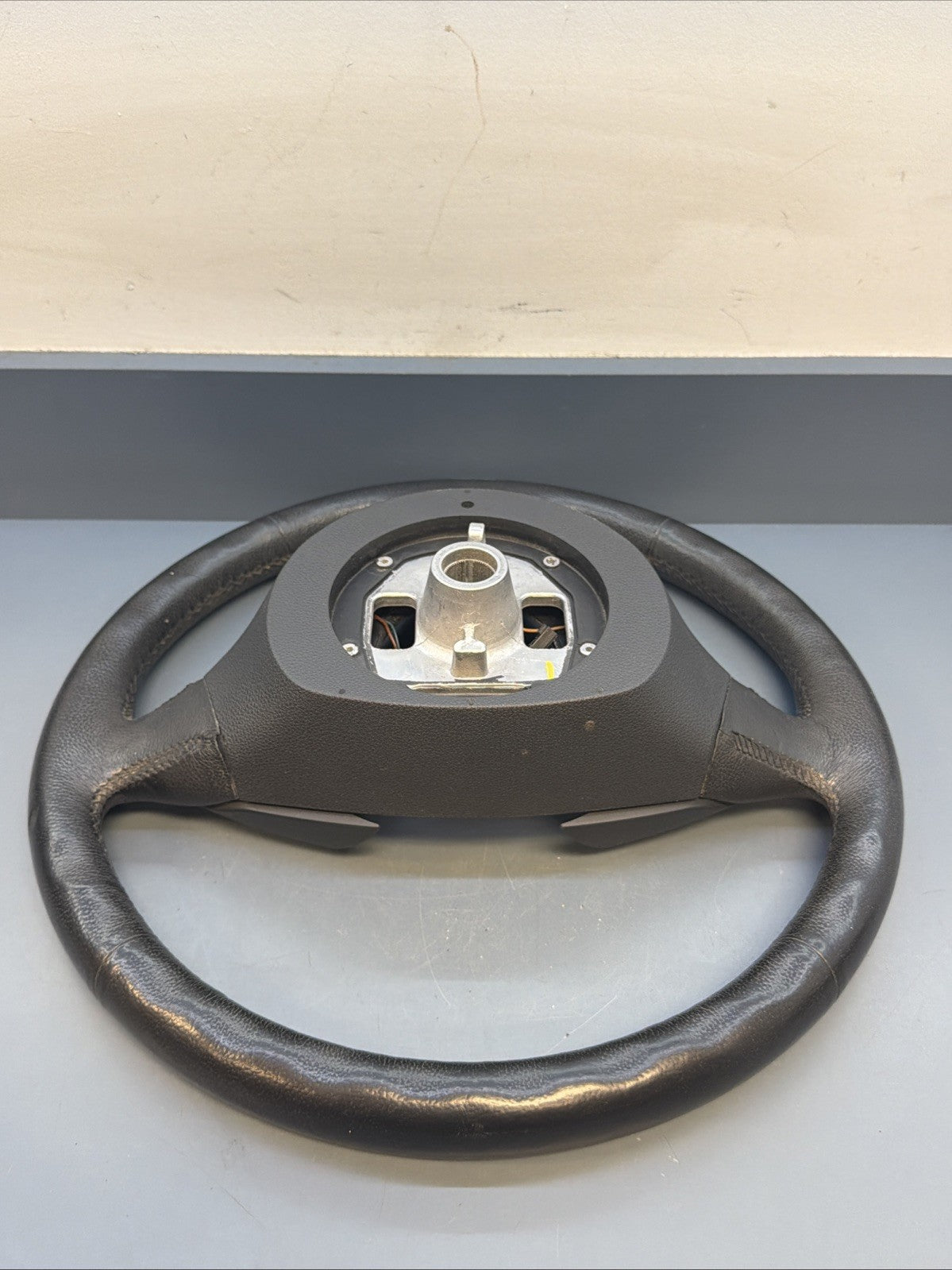 2004 - 2010 BMW E60 E61 5 SERIES STEERING WHEEL BLACK LEATHER 6057424 OEM