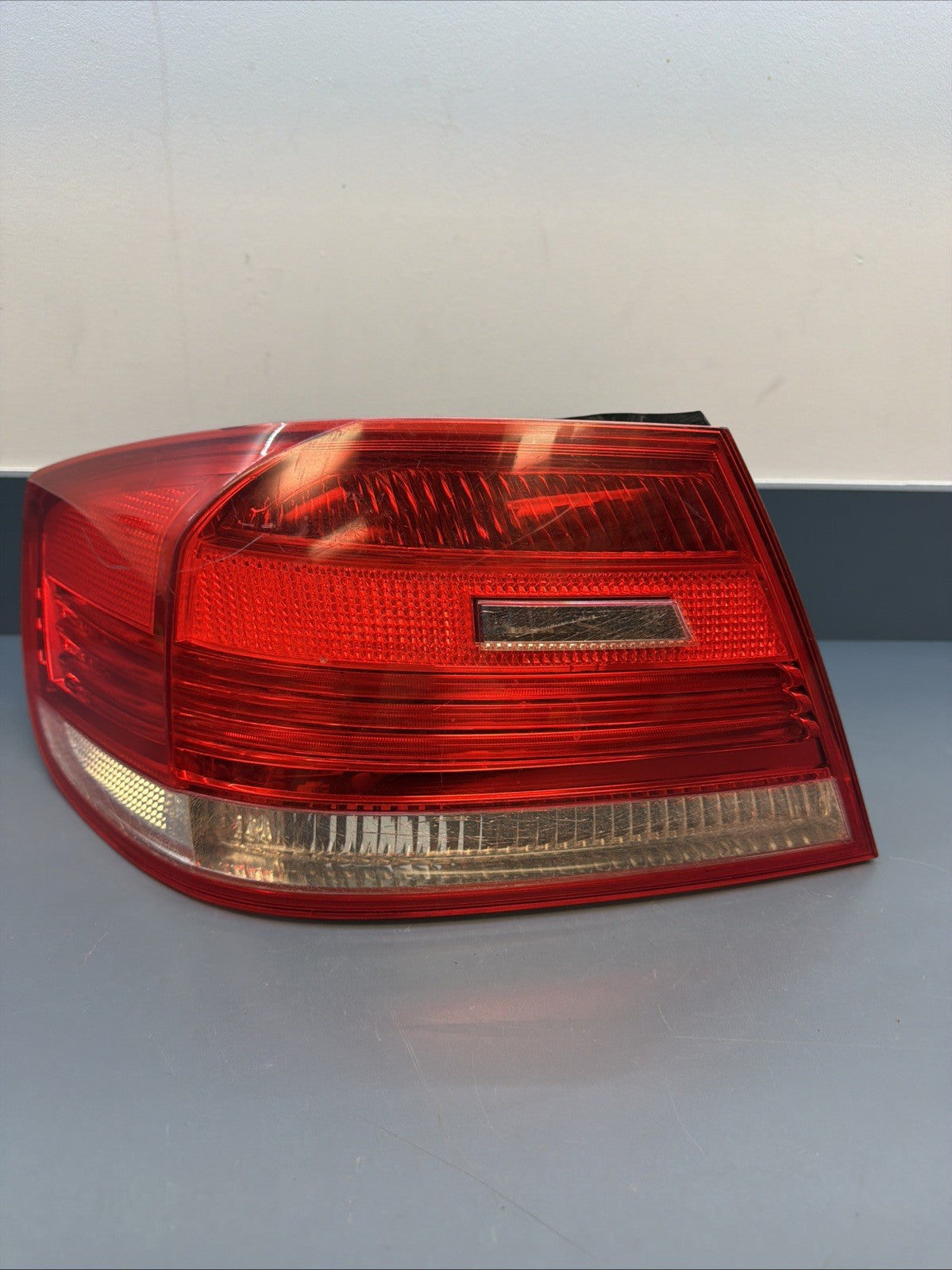 2007-10 BMW E92 3 Series Coupe Pre-LCI Outer Left Driver Taillight OEM 7174403