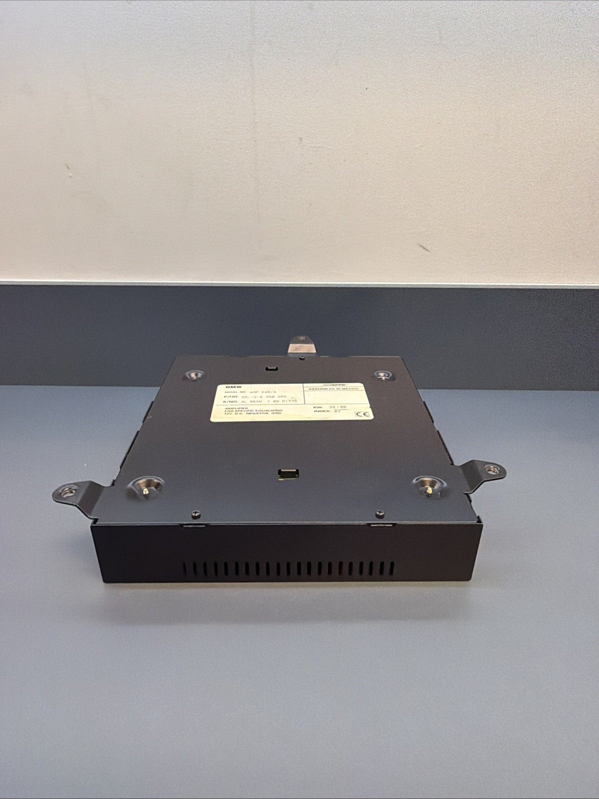1999 - 2004 OEM BMW 325I AUDIO STEREO RADIO AMP Amplifier 8380955