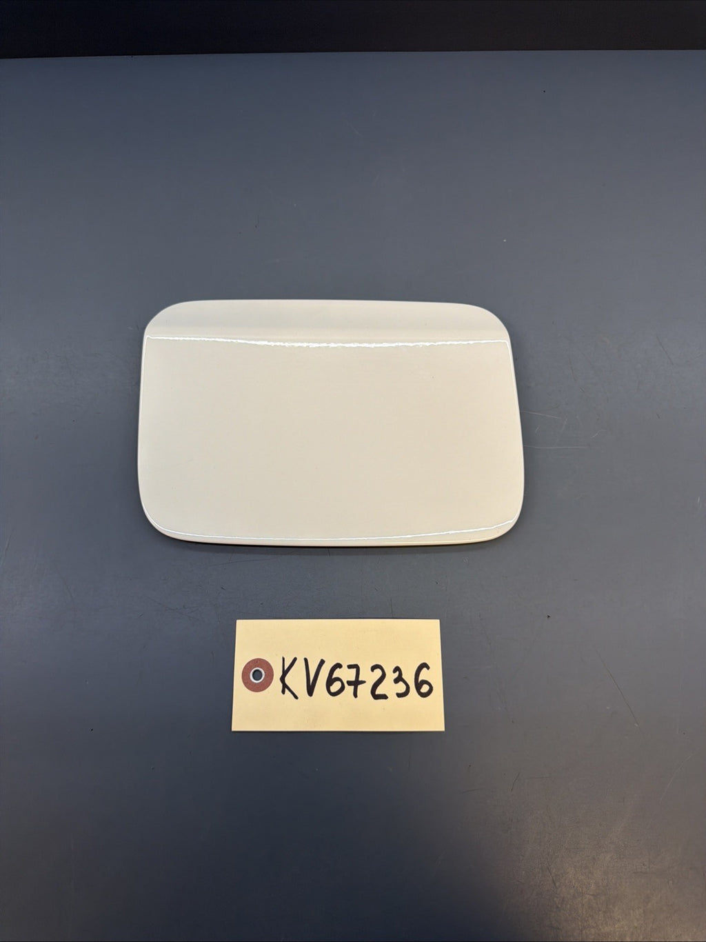 2006-2012 BMW 3 Series E90/E91 Fuel Filler Lid Cover Door Gasoline Tank Gas OEM