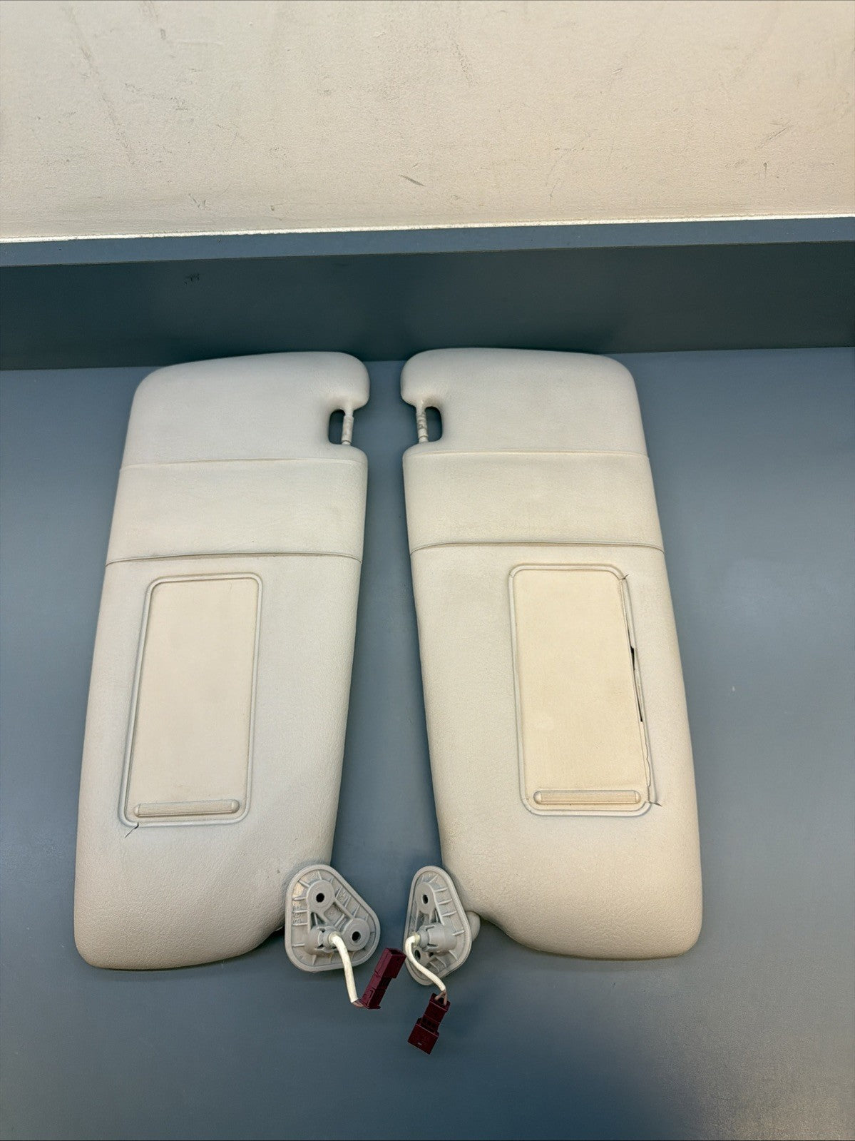 01-06 OEM BMW E46 M3 325Ci 330Ci Coupe Driver Passenger Sun Visor SET 6905983