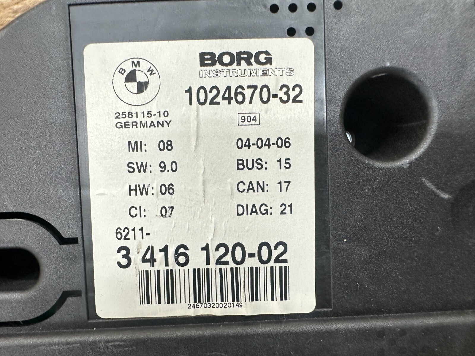 BMW 2003-2006 E83 X3 SPEEDOMETER INSTRUMENT CLUSTER MPH OEM 3416120