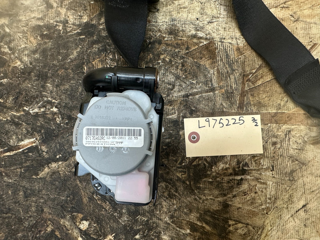 BMW 2011-2017 F25 X3 FRONT RIGHT PASSANGER SIDE SEATBELT RETRACTOR OEM 3066322