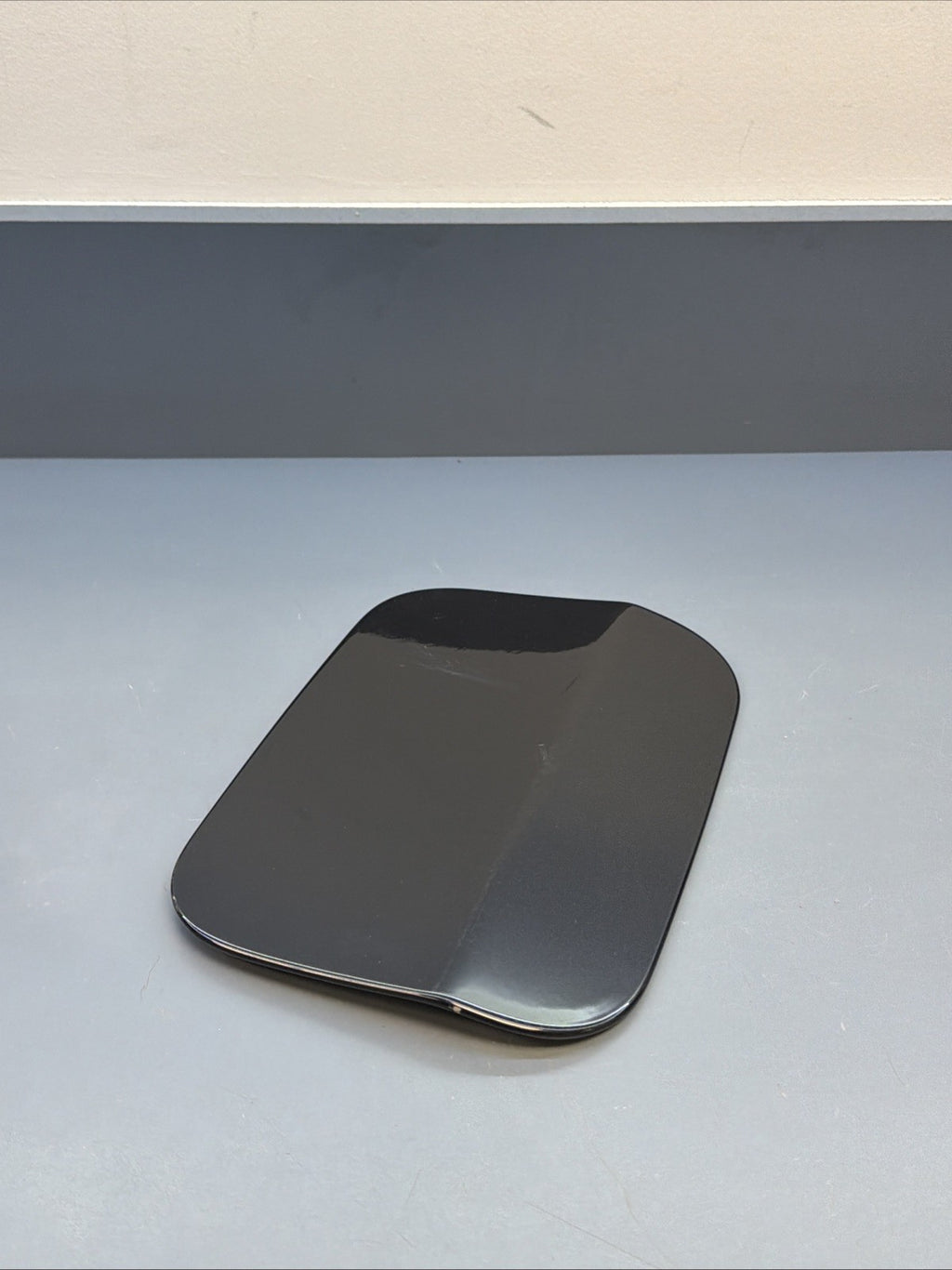 04-10 BMW E60 530i Exterior Fuel Gas Filler Door Lid Cover BLACK