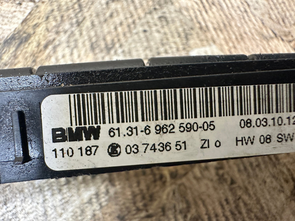 BMW 08-13 E90 3 SERIES PARKING DISTANCE CONTROL SWITCH PANEL OEM 6962590