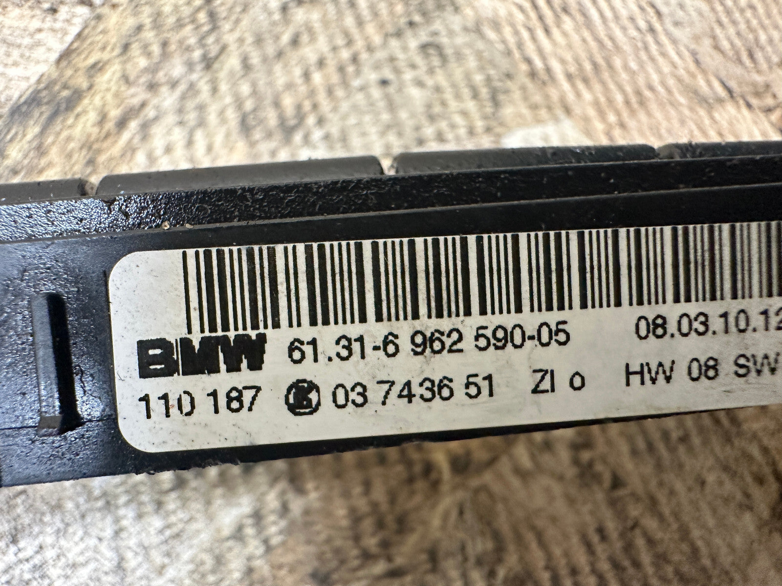 BMW 08-13 E90 3 SERIES PARKING DISTANCE CONTROL SWITCH PANEL OEM 6962590