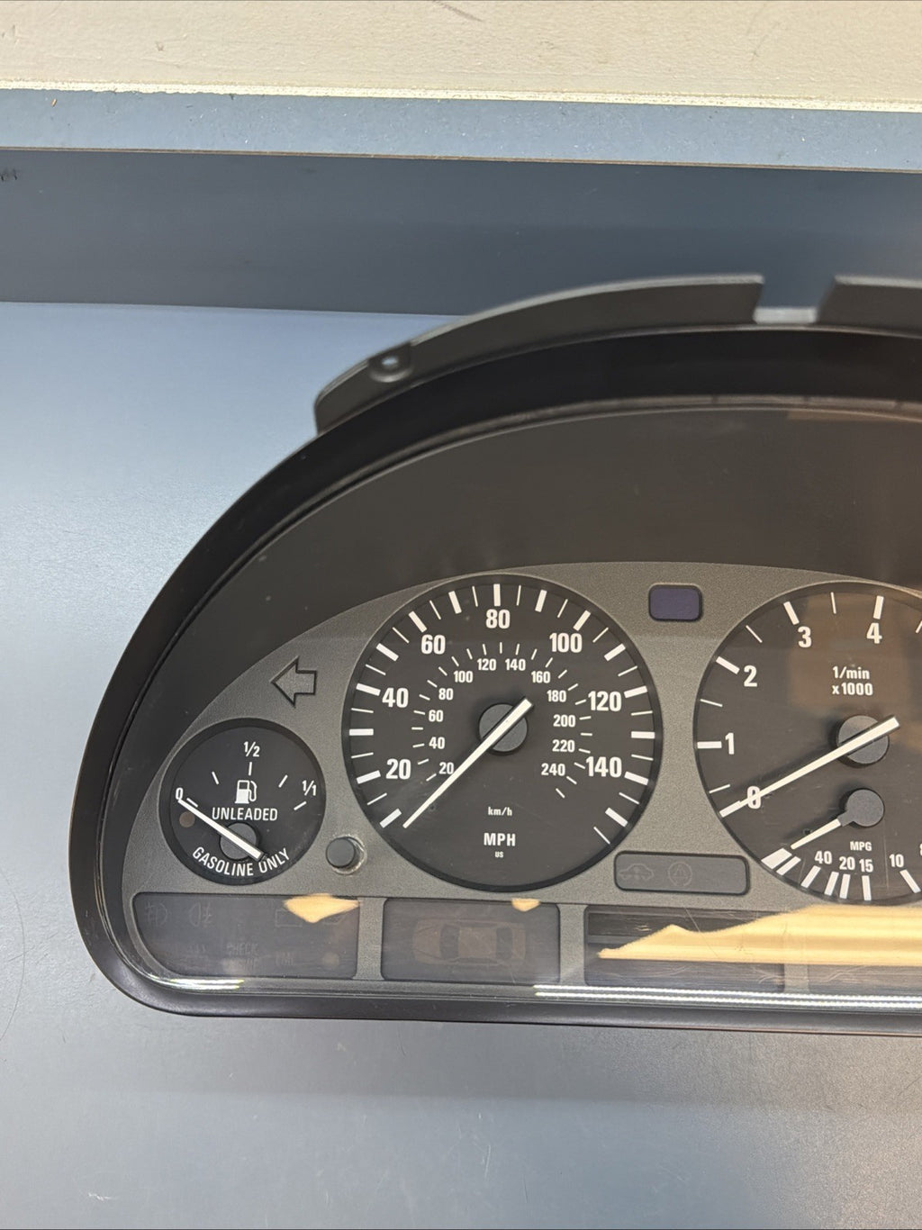BMW 97-99 E39 5 SERIES INSTRUMENT GAUGE CLUSTER SPEEDOMETER OEM 8375673