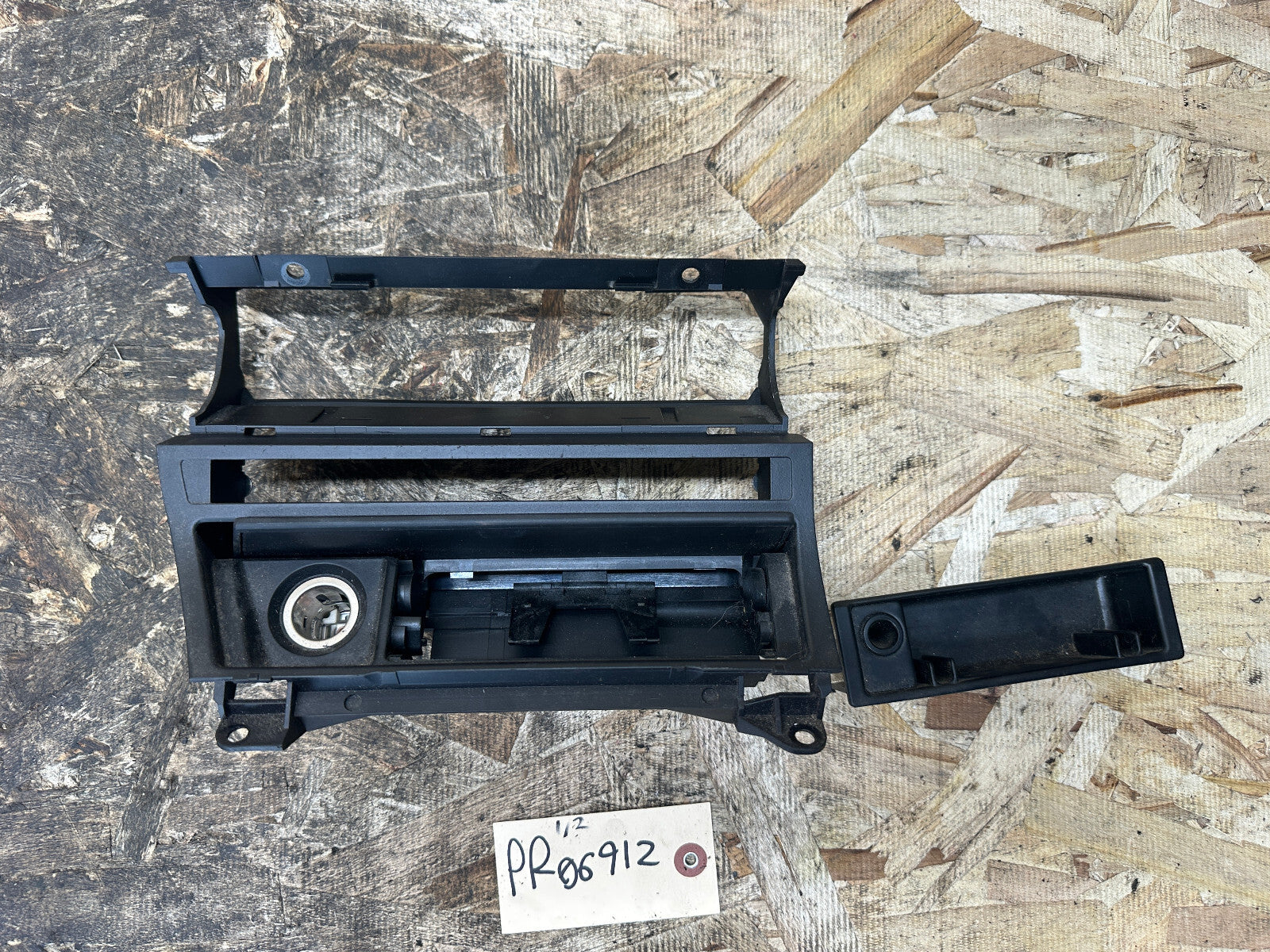 BMW 99-06 E46 3 SERIES CENTER STOREAGE TRIM+TRAY OEM 8268887+8268888