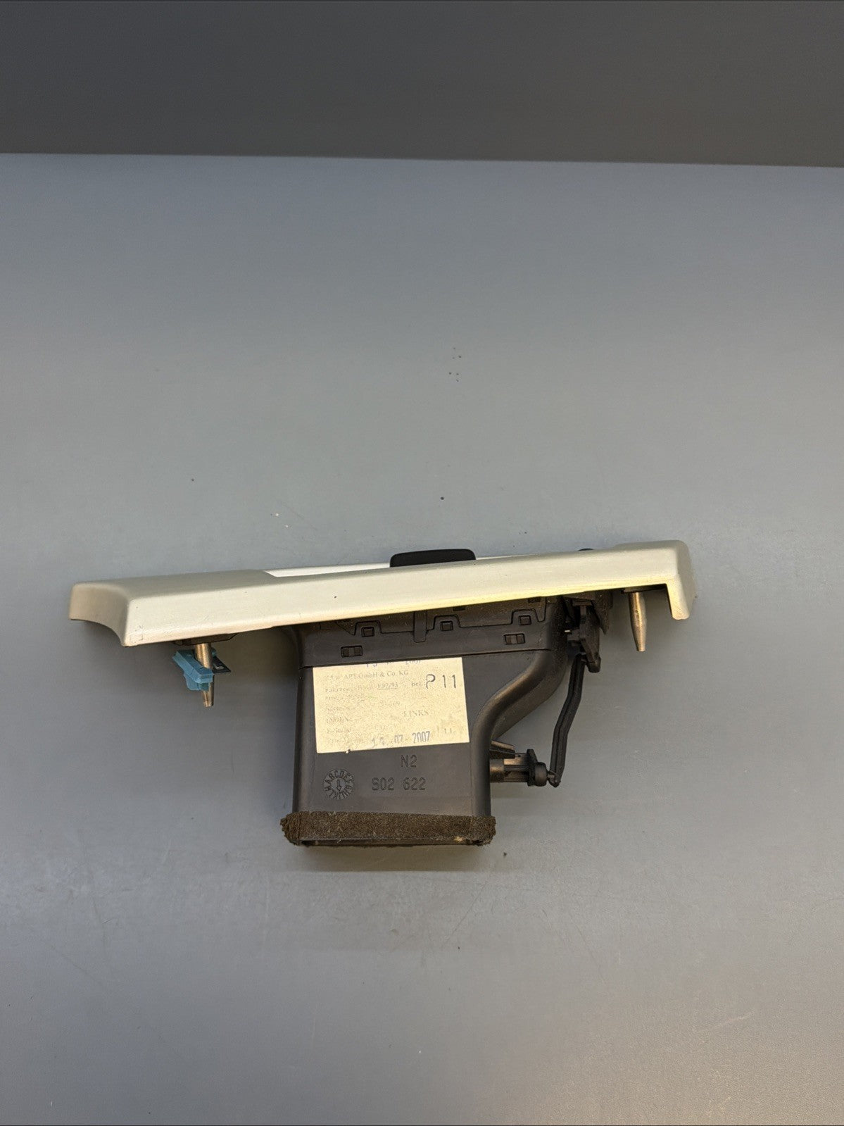 2006-13 BMW E90 E92 3 SERIES LEFT DRIVER DASHBOARD A/C VENT GRILLE TRIM 9151165