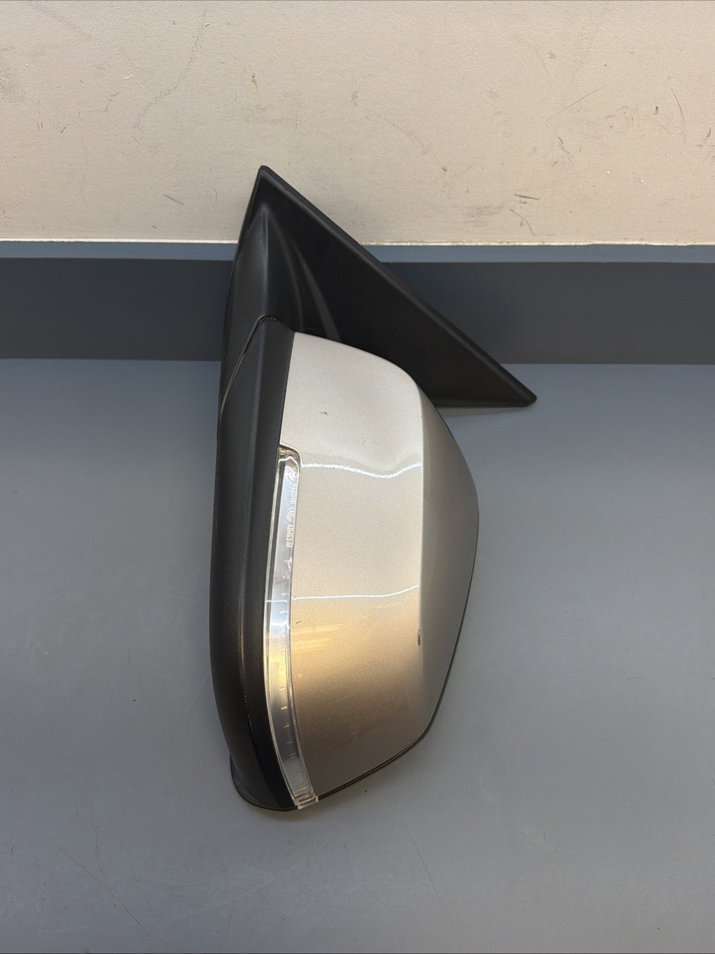 OEM 2012-2013 BMW 328i Driver Left Side View Door Mirror Black E1021185