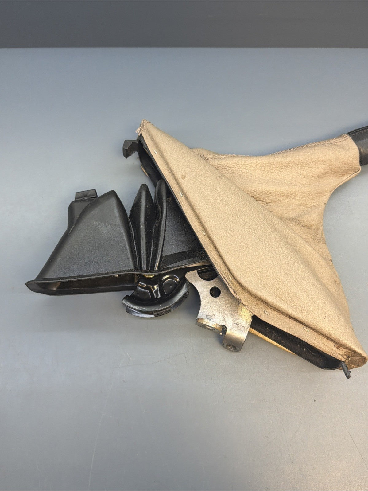 00–07 BMW E53 X5 Emergency Parking Hand Brake w Leather boot Beige Cover OEM