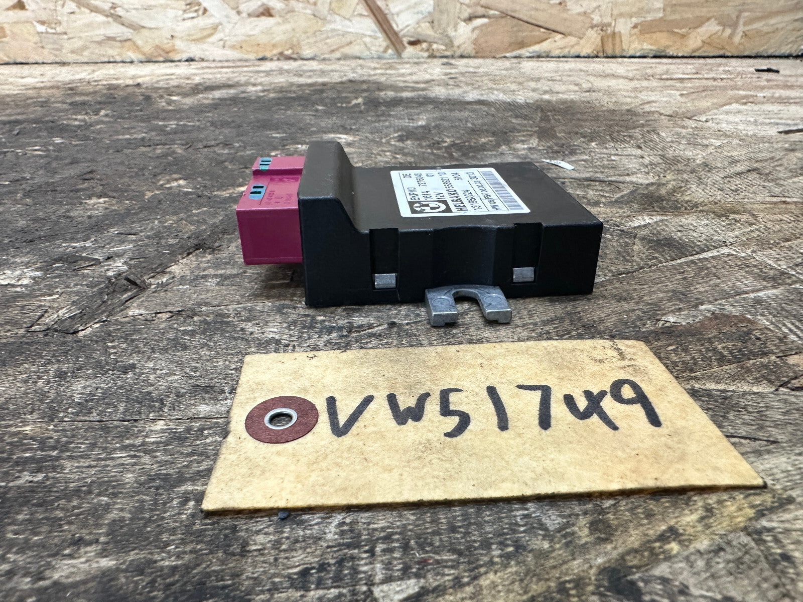 BMW 1 3 5 X5 E60 E70 E81 E82 E87 E90 Fuel Pump Control Unit Module EKPM3 7276046
