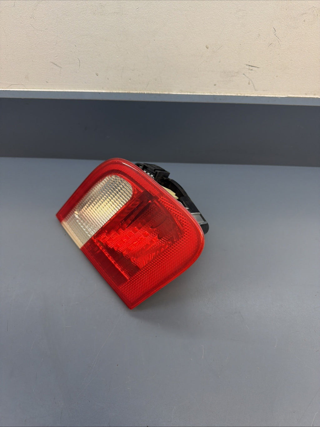 2000-2001 BMW E46 328 Left Driver LH Side Inner Tail Light OEM SEDAN 8364923