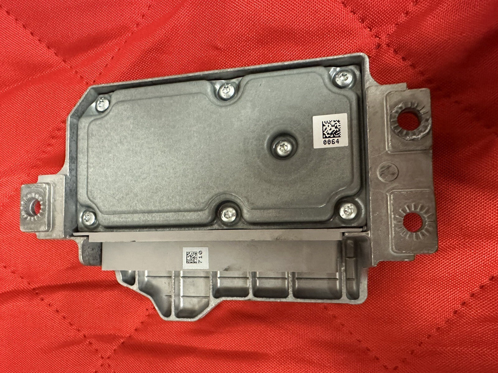 06-13 BMW E90 E92 CENTER MAIN SRS ICM CONTROL SAFETY MODULE UNIT OEM 6942912