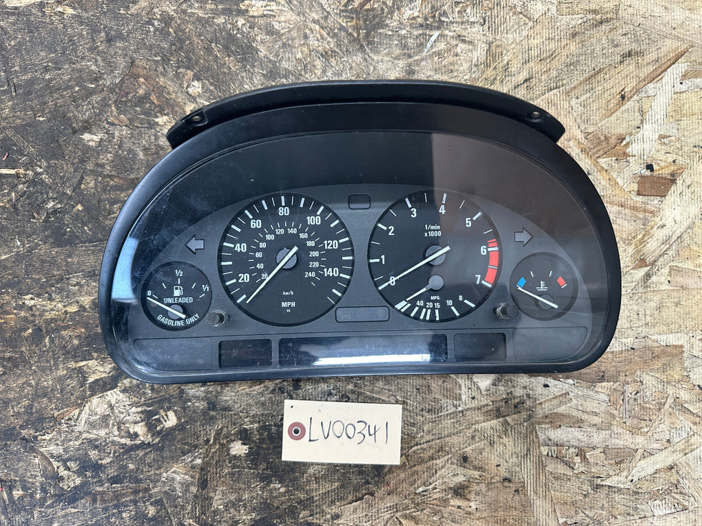 BMW 99-06 E53 X5 SPEEDOMETER INSTRUMENT GAUGE CLUSTER MPH OEM 6923054