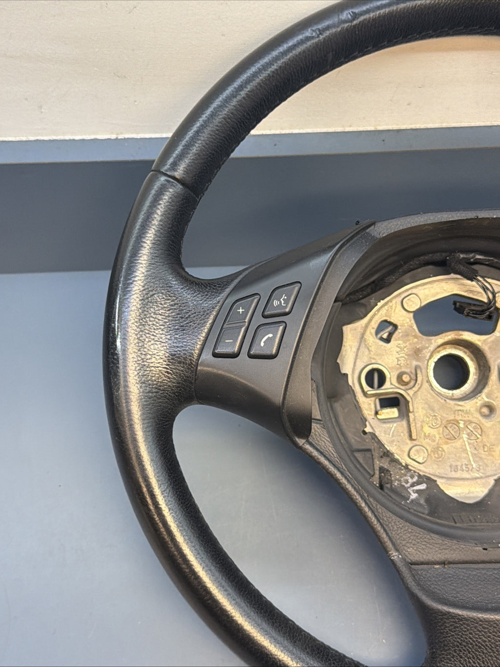 BMW 2006-2012 E90 E9X 3 SERIES BLACK LEATHER STEERING WHEEL OEM 3375E901