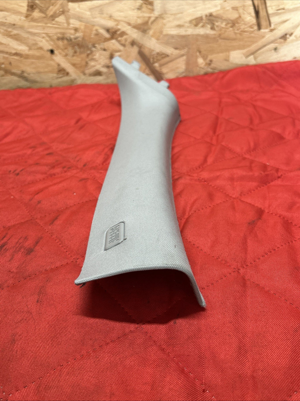 07-11 BMW 335xi 328xi E90 E91 Sedan Front Left A Pillar Cover Trim Gray 7058331