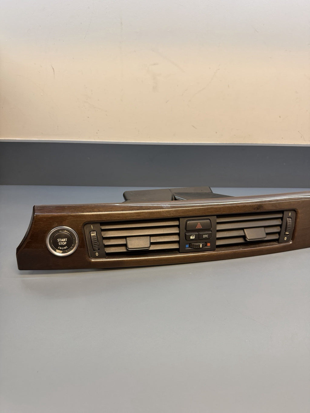 06-11 BMW E93 328i Dash Board Trim Panel Front Upper Center 7132851 OEM