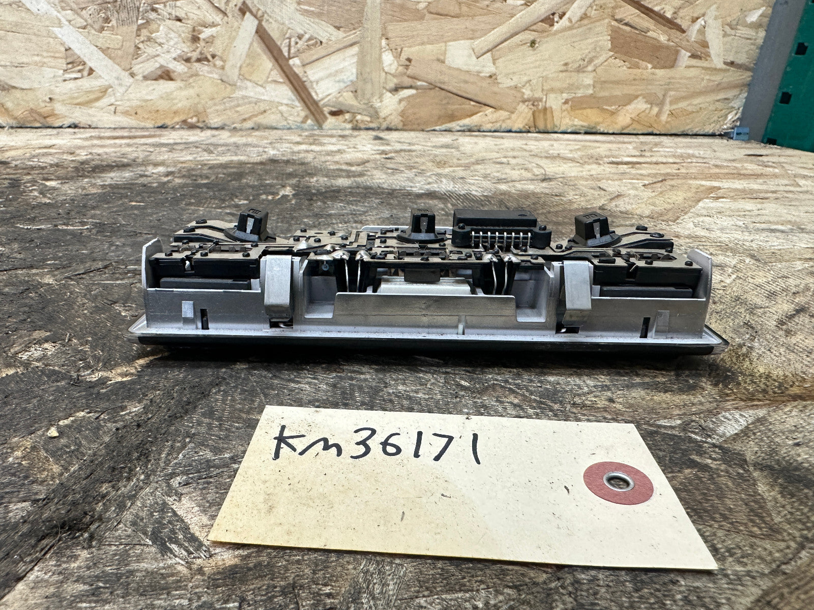 BMW 97-10 3 SERIES 6 SERIES X3 X5 Z4 FRONT INTERIOR READING LIGHT OEM 8364929