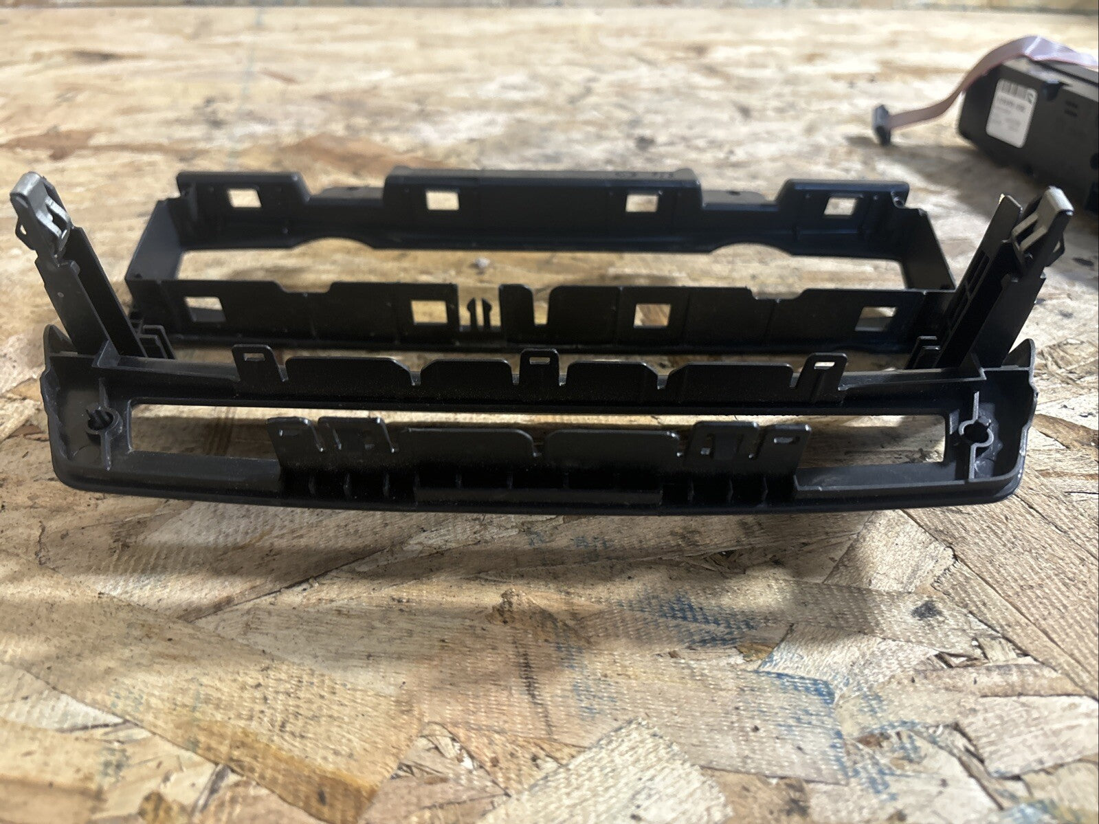 2007-2013 BMW X5 - DASH Bezel / TRIM Panel 7161797