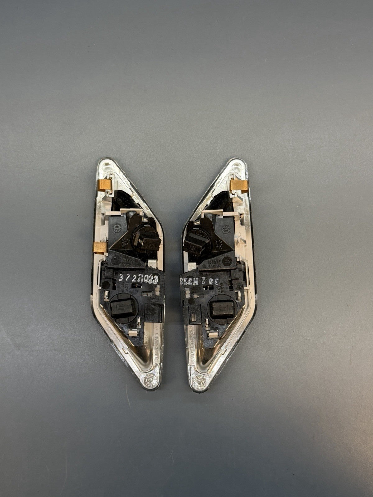 99-05 BMW 3 SERIES E46 INTERIOR RIGHT &LEFT READING LIGHT 8375585 PAIR
