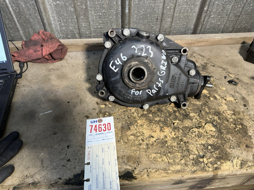 *PARTS* BMW 325XI  FRONT DIFFERENTIAL 3.23 7540634 31507540634 7500797 *NOTE*