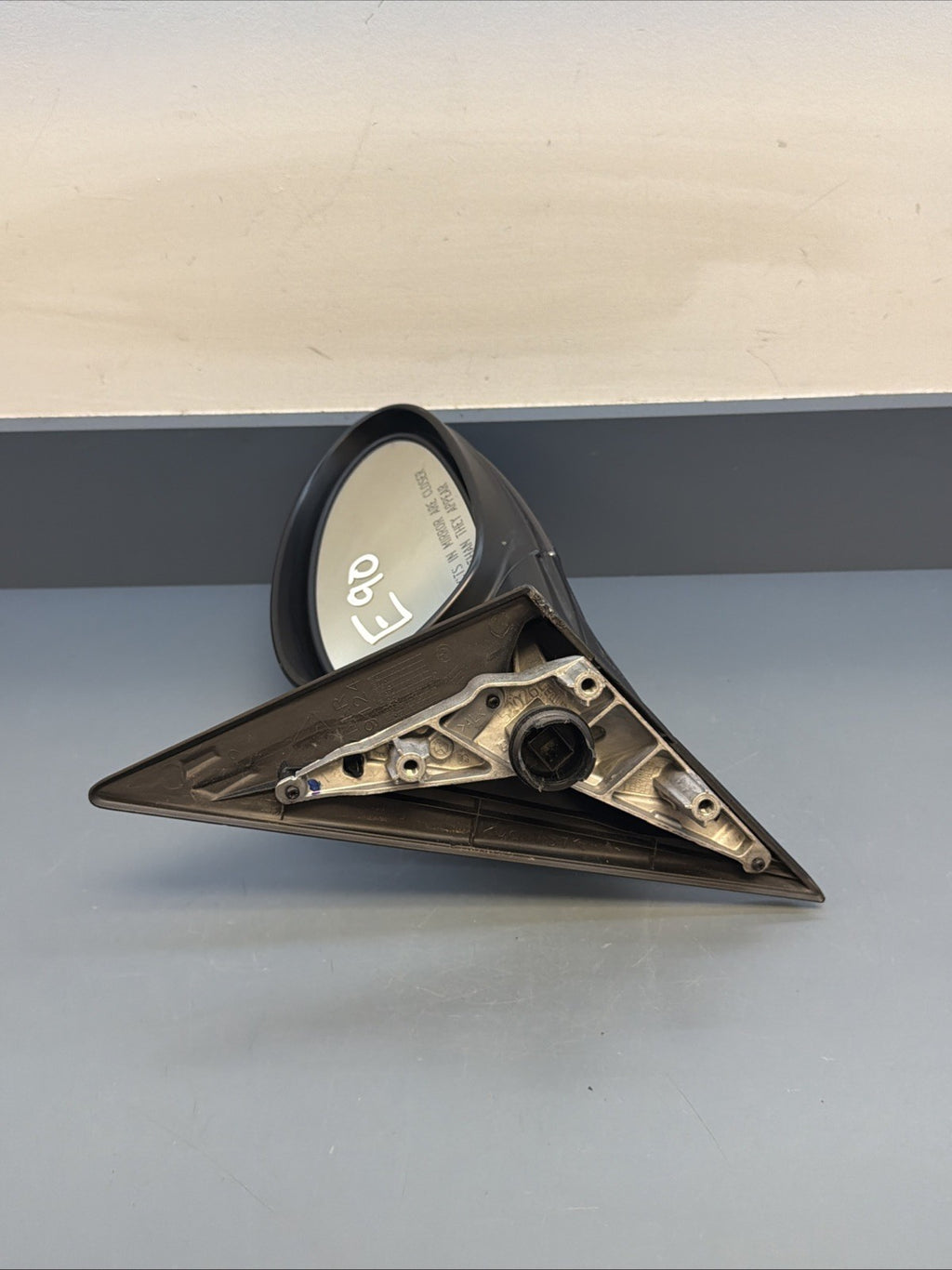 06-08 BMW E90 E91 325i FRONT RIGHT PASSANGER Side Mirror OEM PRE LCI 7075626