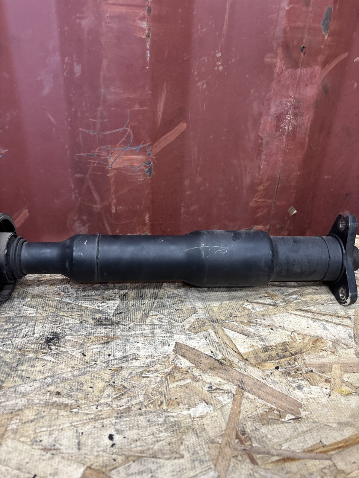 OEM Rear Drive Shaft Prop Drive Shaft For BMW 3 SERIES E90 2610 7573482 AWD