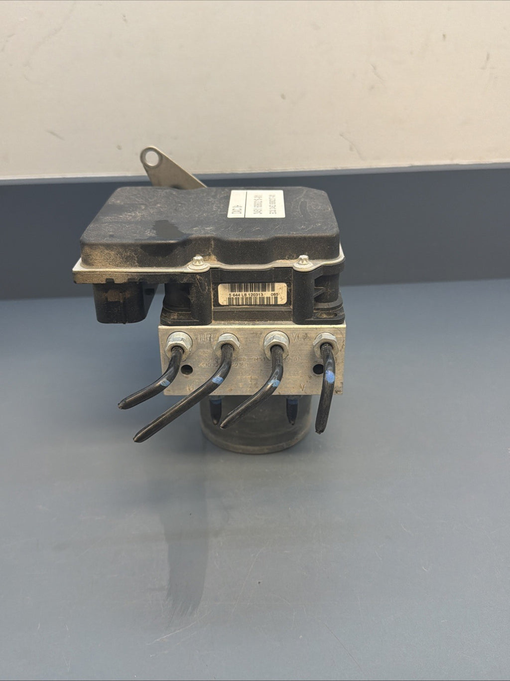 2012–2015 BMW X1 E84 HYDRAULIC ABS BRAKE PUMP MODULE OEM 6860216