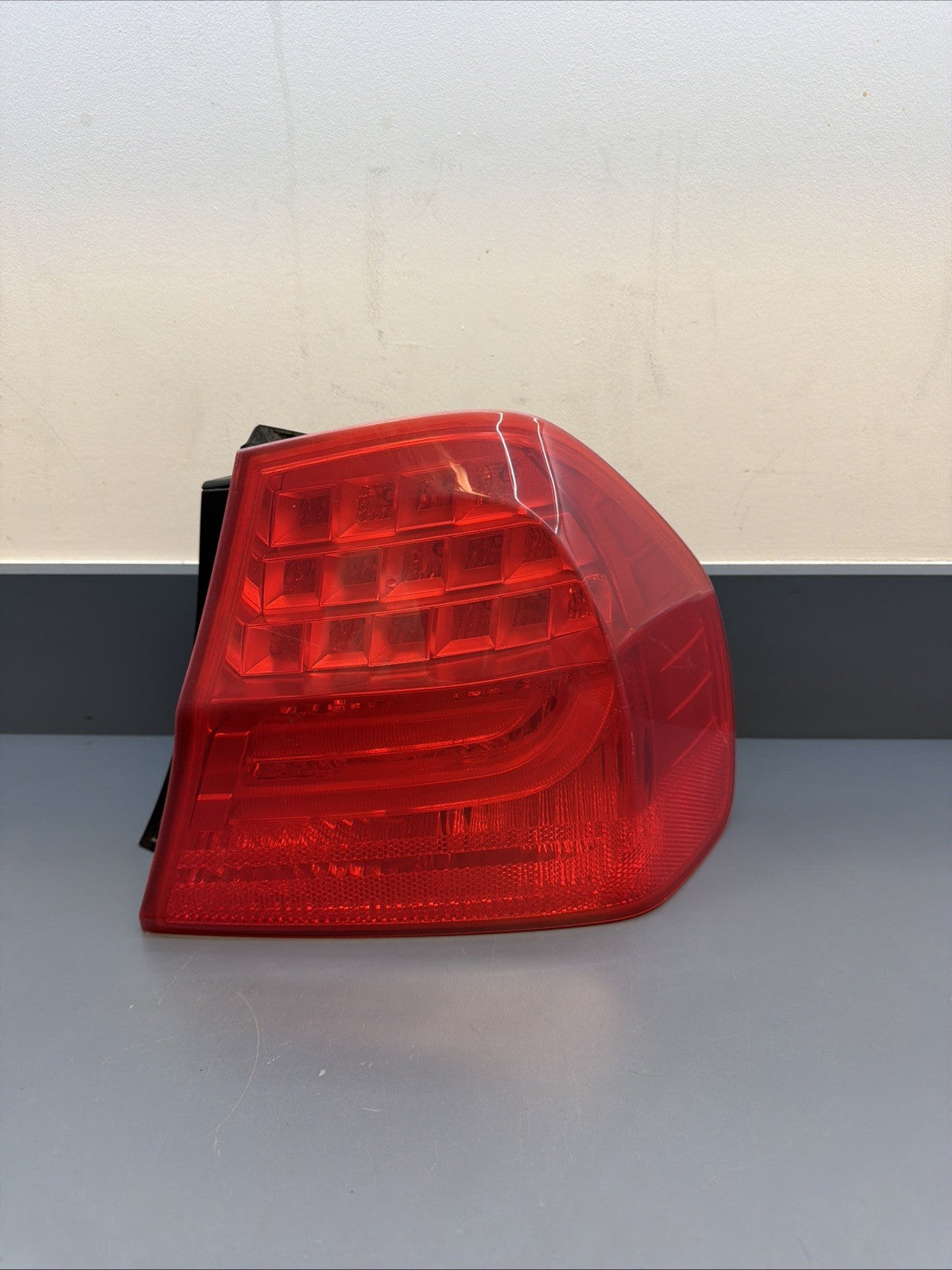 09-11 Bmw E90 328 335 M3 Rear Right Side LED Outer Taillight Lamp Oem 7289430