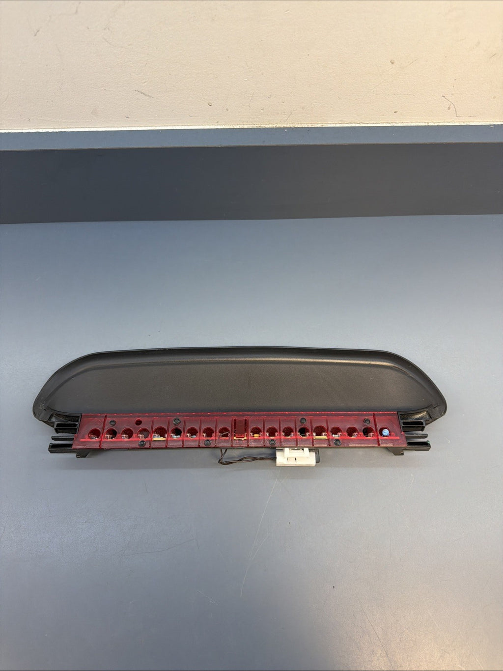 07-13 BMW 335I 328I E92 COUPE REAR 3RD THIRD TAIL BRAKE STOP LIGHT LAMP 7174628