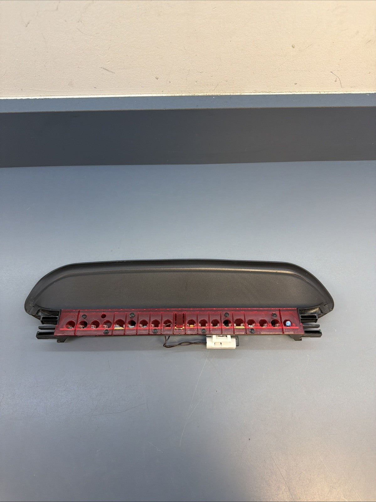 07-13 BMW 335I 328I E92 COUPE REAR 3RD THIRD TAIL BRAKE STOP LIGHT LAMP 7174628