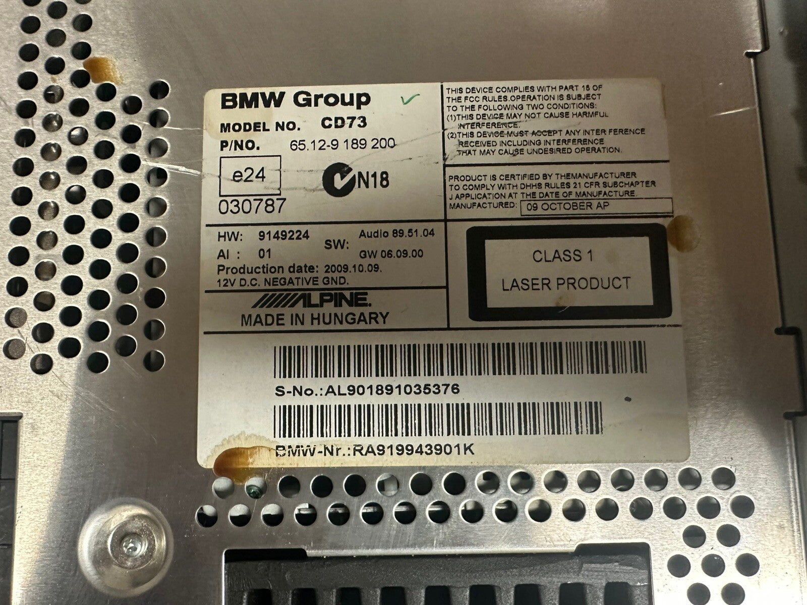 06-09 BMW E90 3 Ser Profession FM Radio CD MP3 Player SAT Receiver OEM 9189200