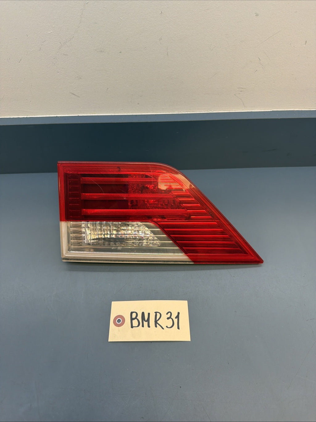 2007-2010 BMW X3 Right Passenger Side Inner Taillight OEM 7162214