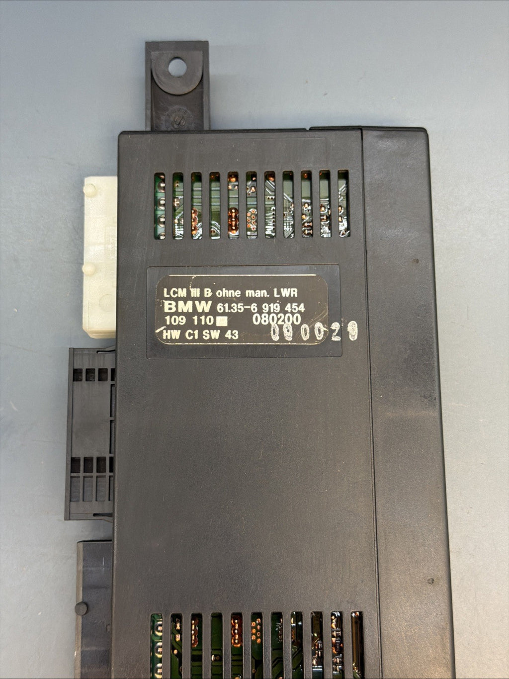 BMW OEM E38 E39 E53 528 540 740 M5 X5 LIGHT CONTROL MODULE LCM 3 III LWR 6919454