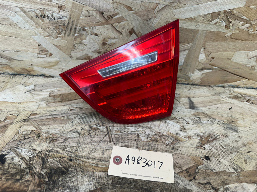 BMW 07-11 E90 LCI 3 SERIES R+L INNER TRUNK LED TAIL LIGHTS 2PC 7289428+7289427