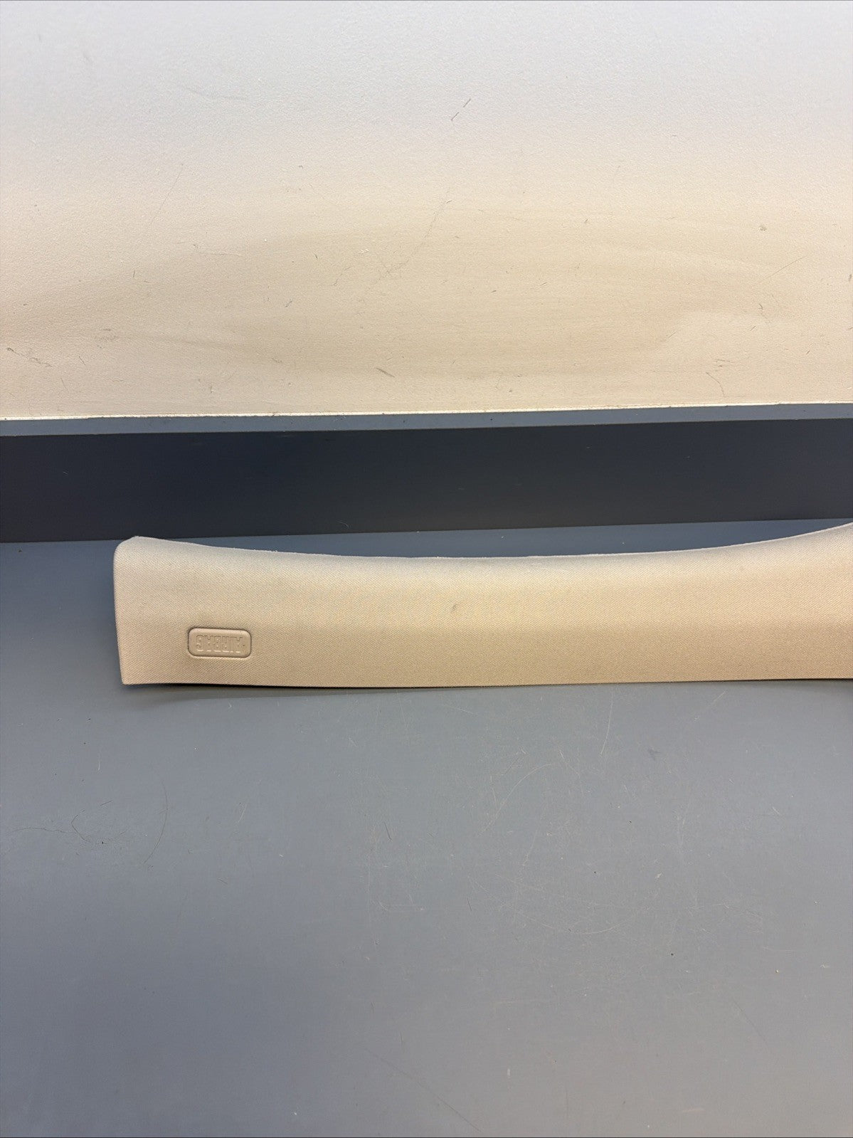 BMW E90 Series 4dr Front Left A Pillar Cloth Trim 7058332 GRAY