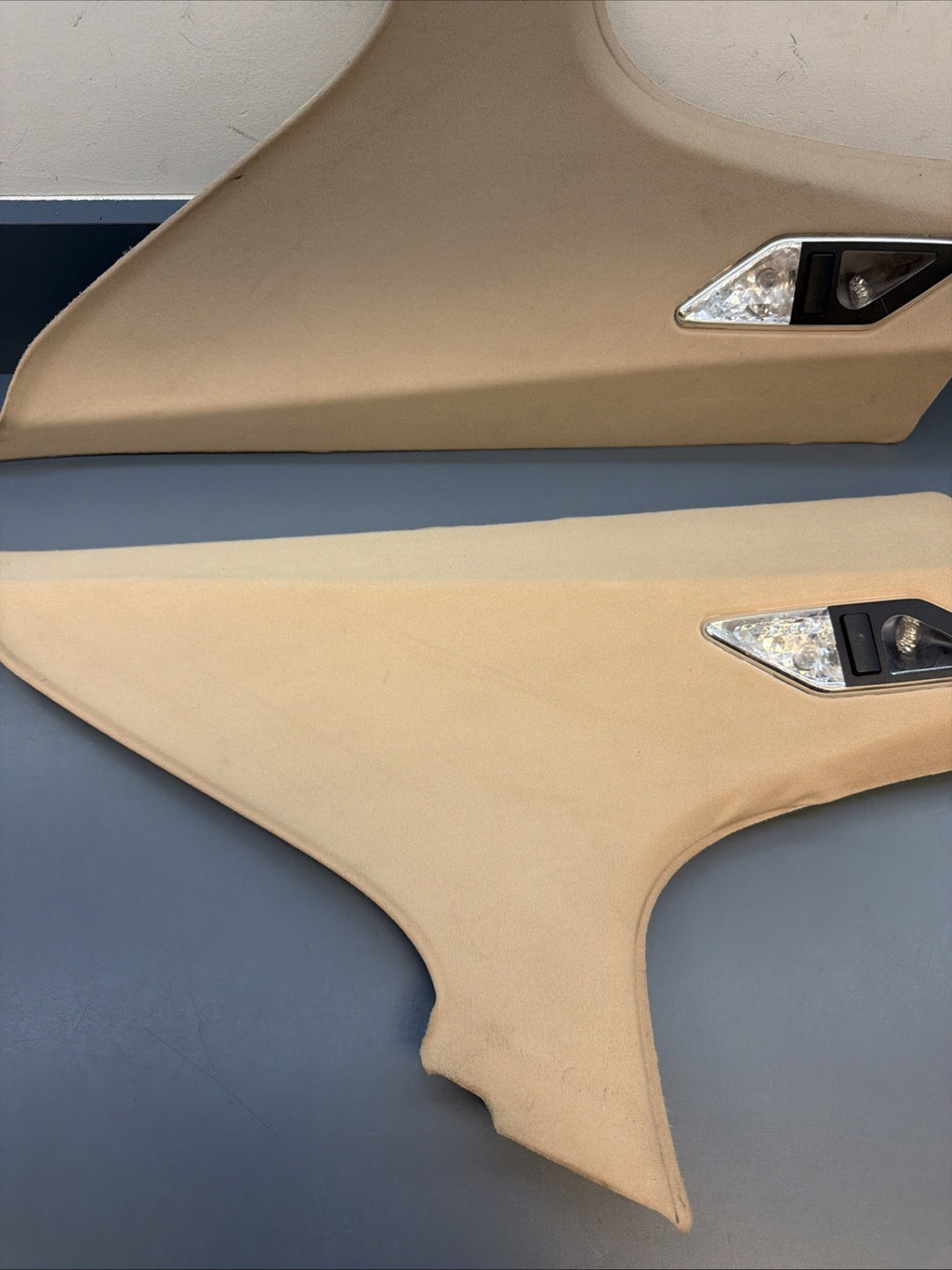 99-05 BMW E46 SEDAN Pair Of Left & Right Rear C Pillar Trim Panel BEIGE 8220243