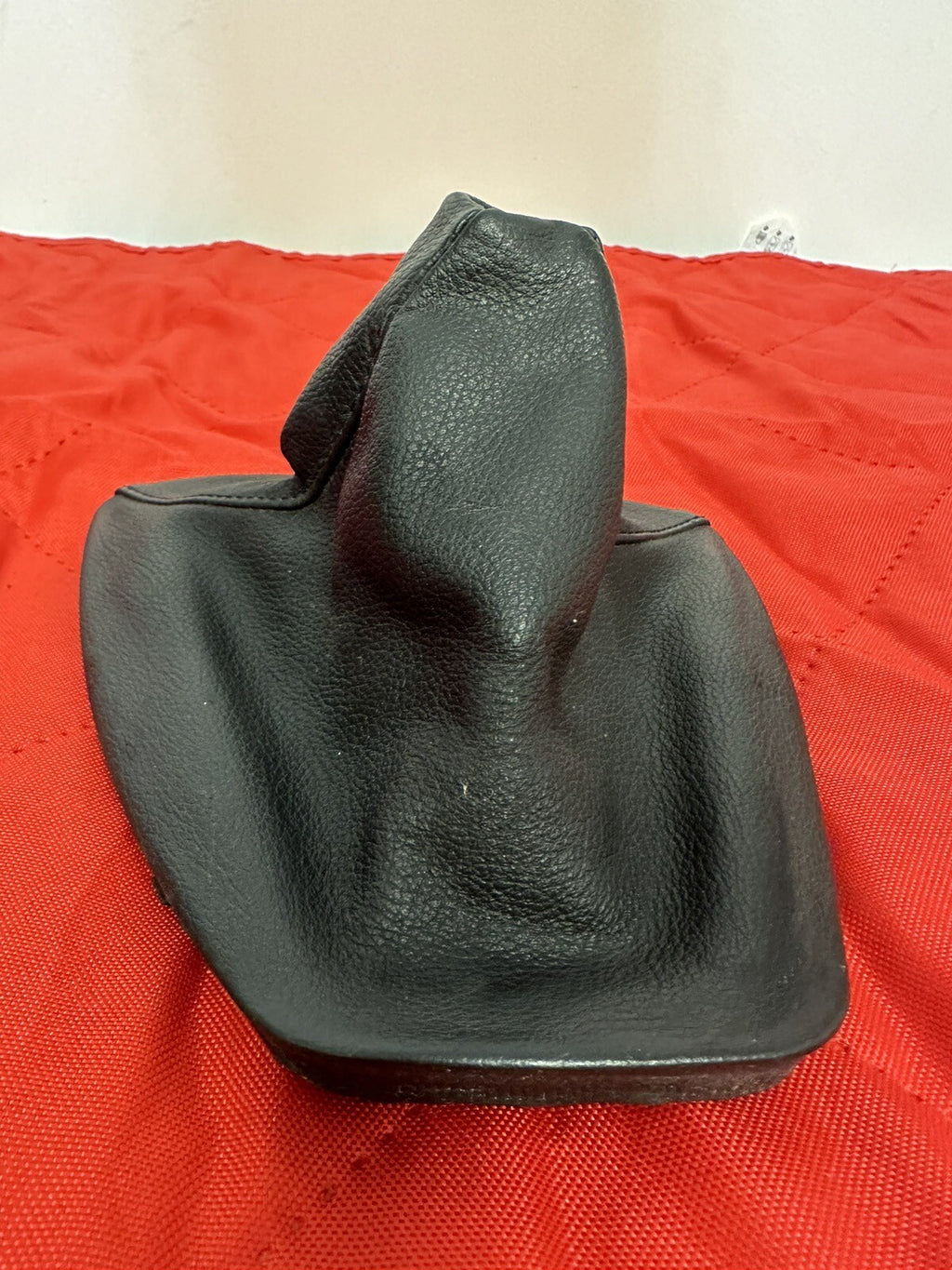 06-13 BMW 3 SERIES GEAR SHIFTER BOOT LEATHER COVER OEM 7530223