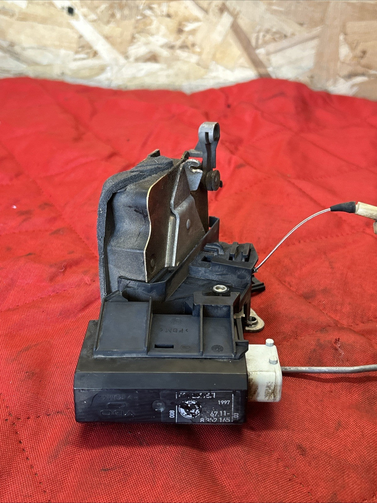 97-03 BMW E39 525 530 540 Rear Right Passenger Door Lock Latch Actuator 8352165