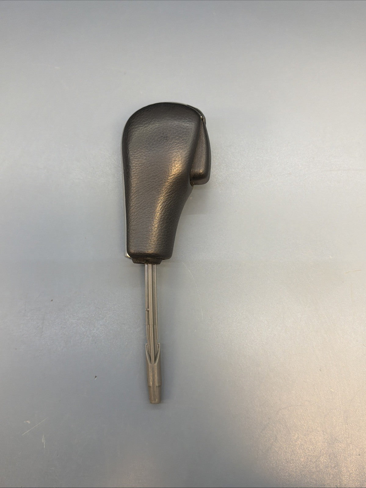 07-10 BMW X3 E83 GEAR SHIFTER KNOB TRIM COVER BOOT BLACK 354882 OEM