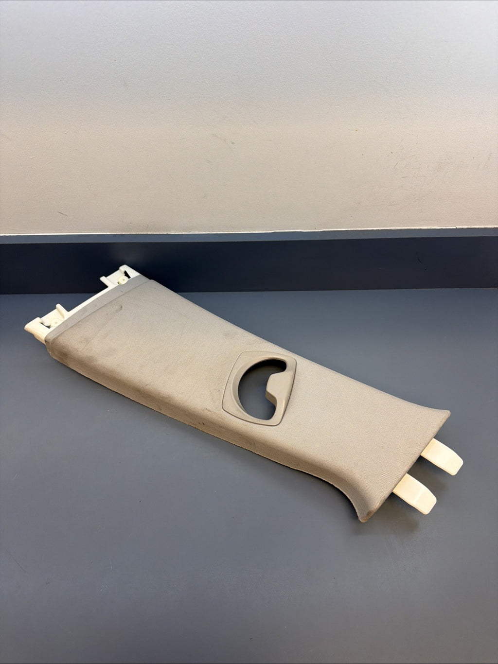 06-11 BMW E90 328 330 335 Left Driver Side Pillar Trim Panel OEM 7058335