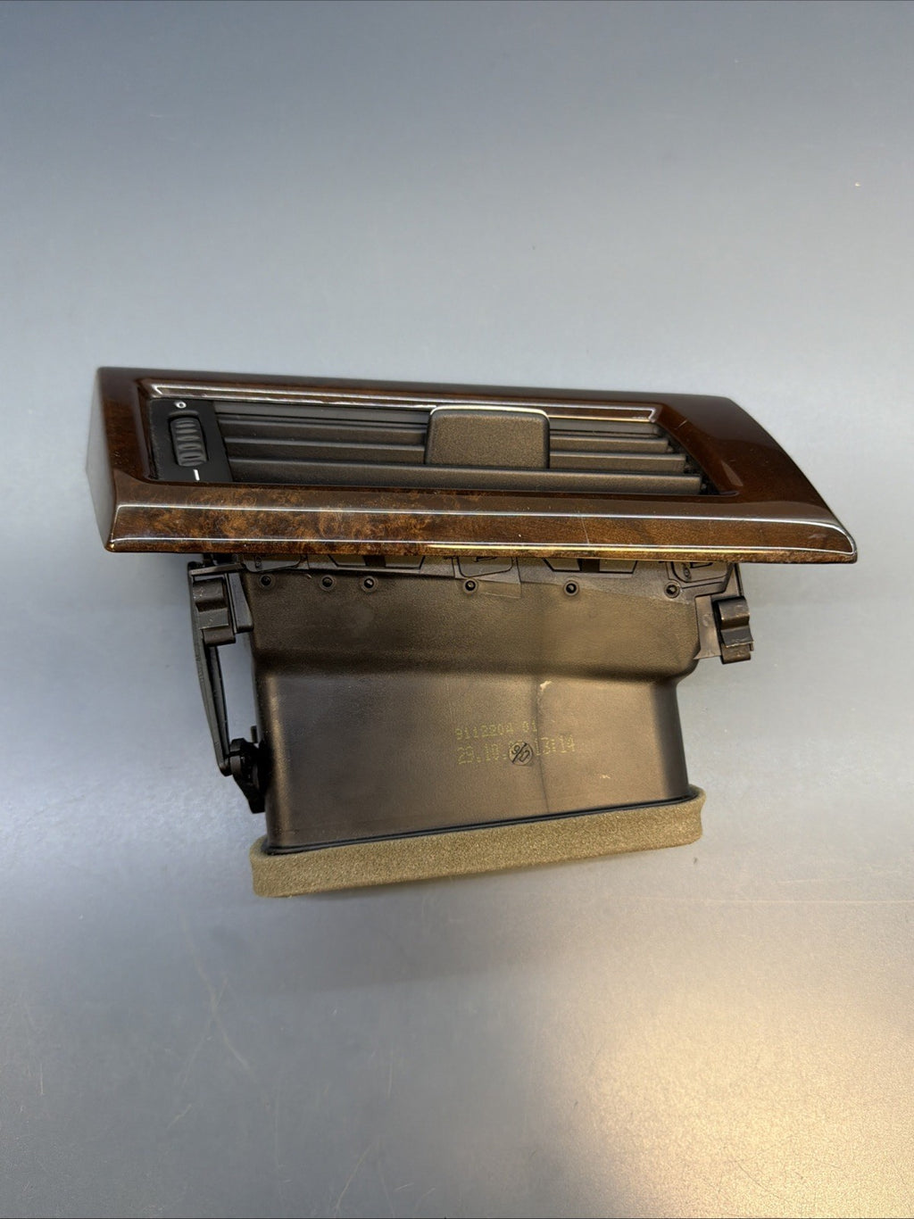 2004-2007 BMW 525I 530I E60 FRONT LEFT DASH AIR CONDITIONING VENT OEM 6910731 D4