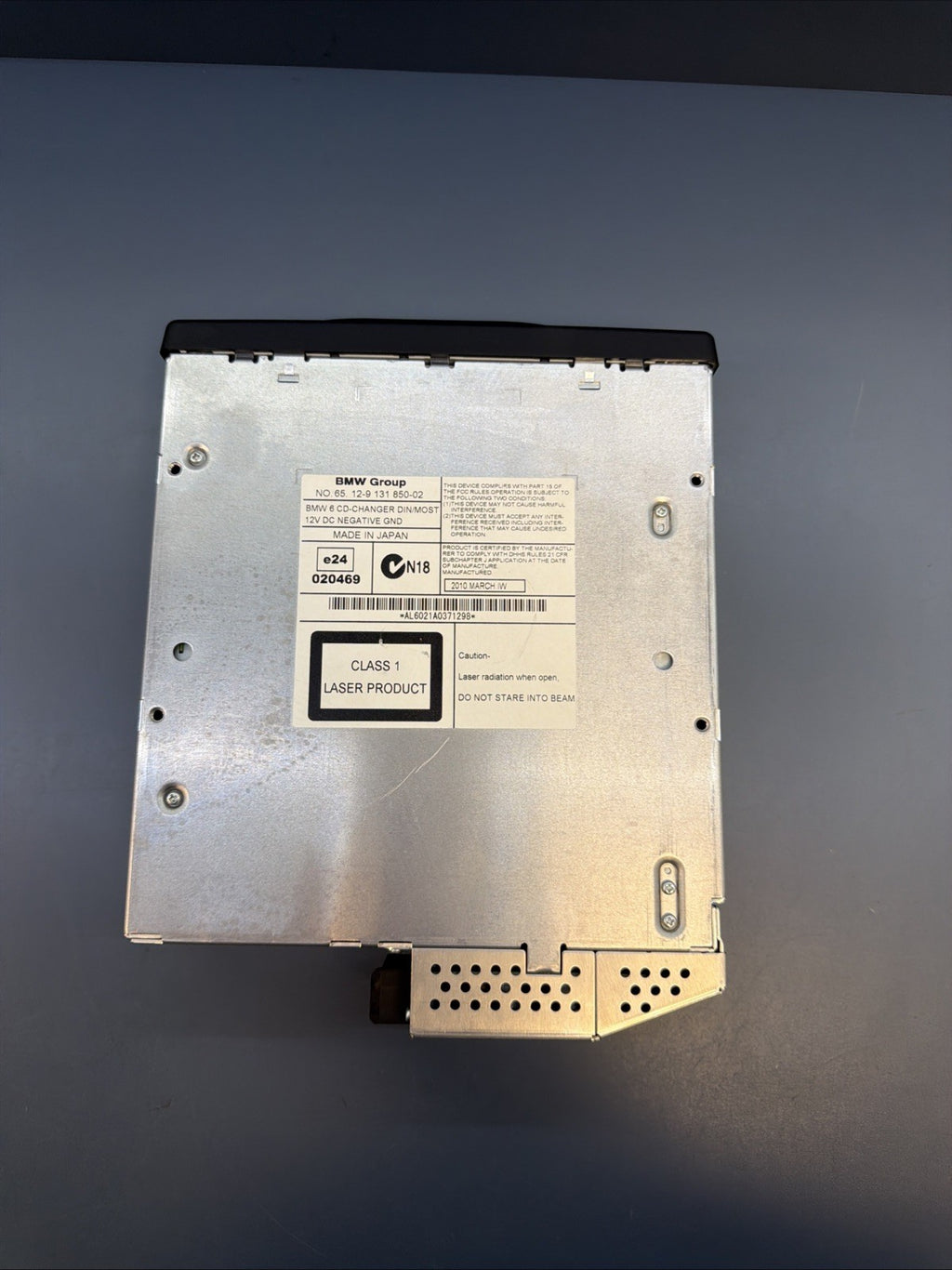 Changer BMW E60 E61 E63 E64 LCI CD Changer Disk Changer 6 CD Alpine 9131850 *