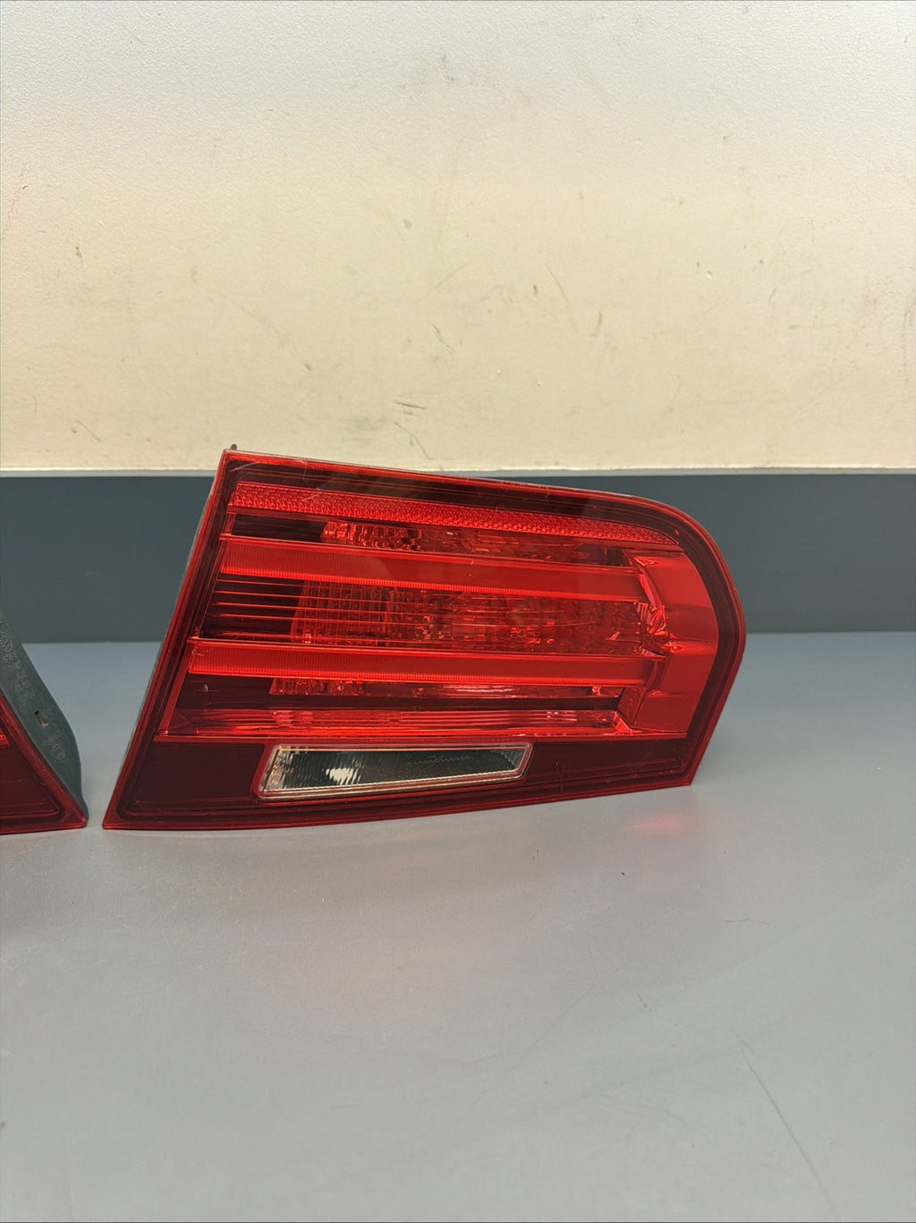 12-15 BMW 3 SERIES F30 F31 REAR Left And Right TRUNK TAIL LIGHT 7371111 7371112