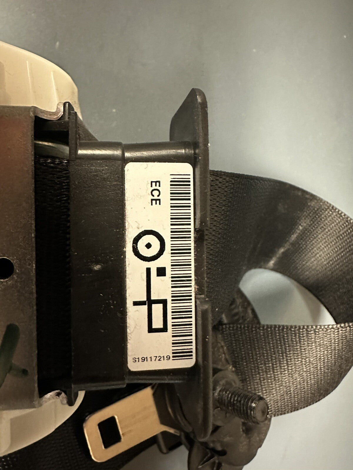 2007 - 2011 BMW 335I E90 Driver Seat Belt Retractor SeatBelt Black  33059848