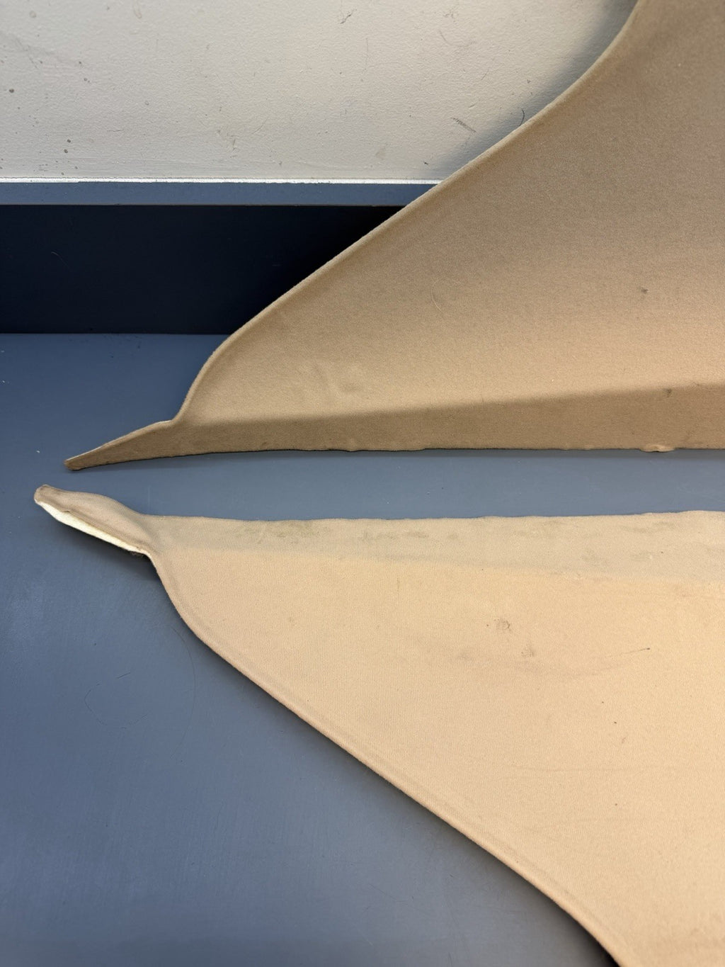 99-05 BMW E46 SEDAN Pair Of Left & Right Rear C Pillar Trim Panel BEIGE 8220243