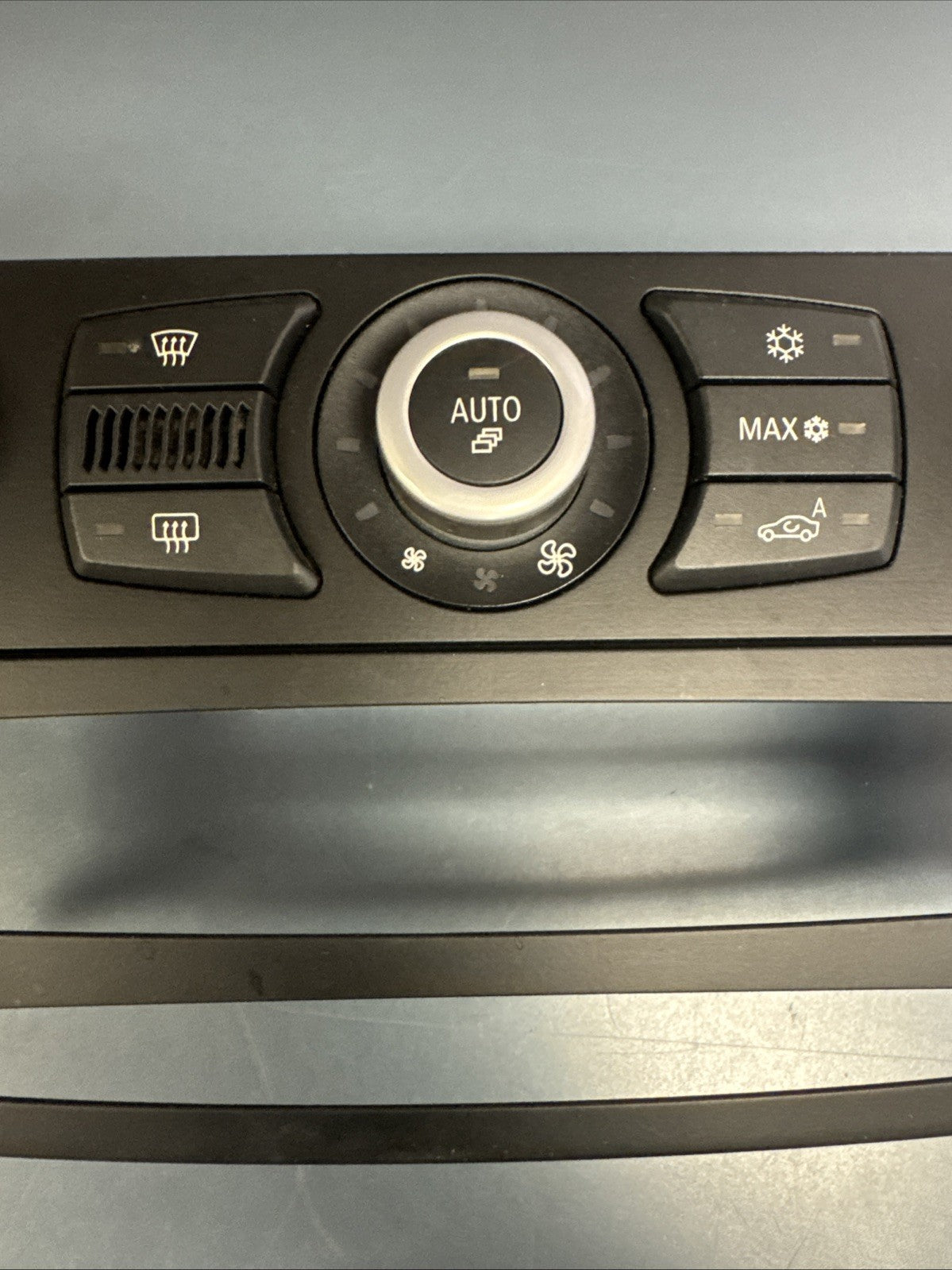 07-10 BMW E60 530i 528i 550i A/C HEAT CLIMATE CONTROL UNIT PANEL OEM 9155643