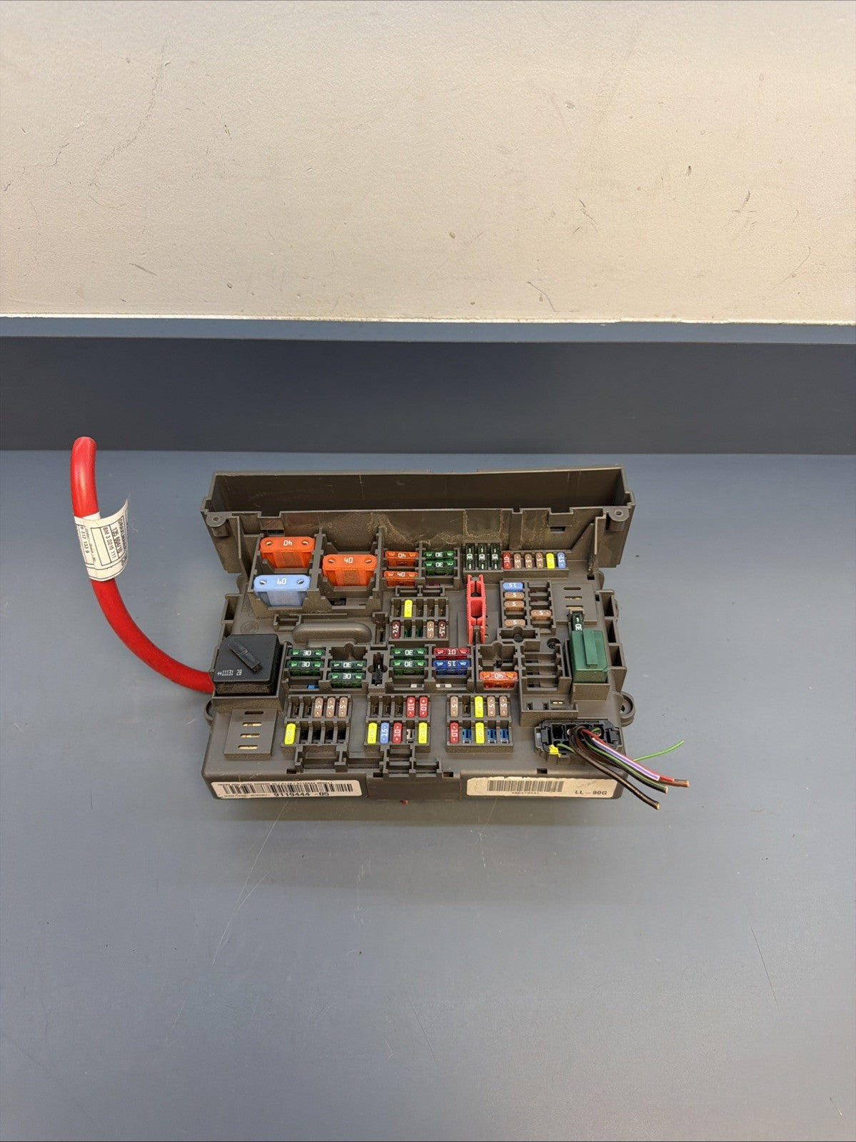 BMW 1 3 X1 Series E90 E91 E84 E87 Fuse Box Front Power Distribution 9119444