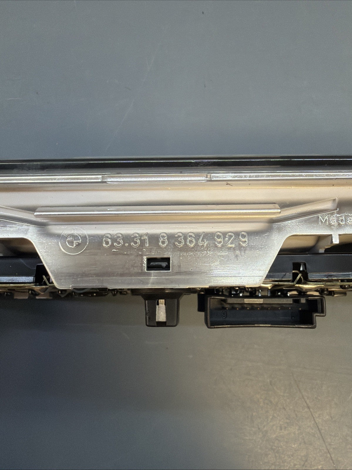 01-06 OEM BMW E46 M3/3 Series Front Interior Reading/Dome Light Panel 8364929